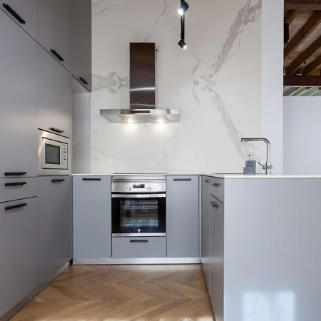 Modern And Unique In The Heart Of Апартаменты *