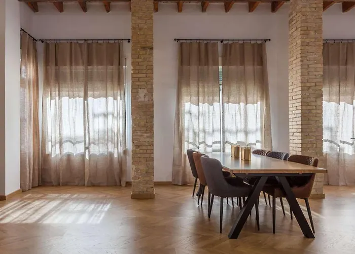 Modern And Unique In The Heart Of 公寓 *